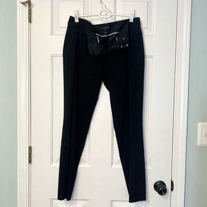 Black pants. Size 6